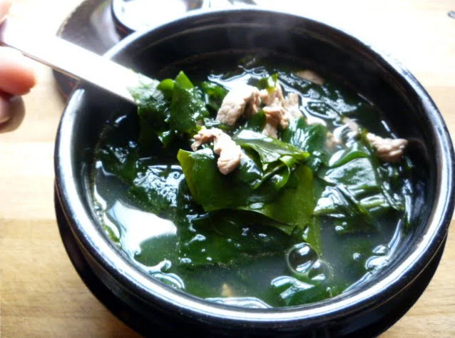 Rong biển khô nấu canh